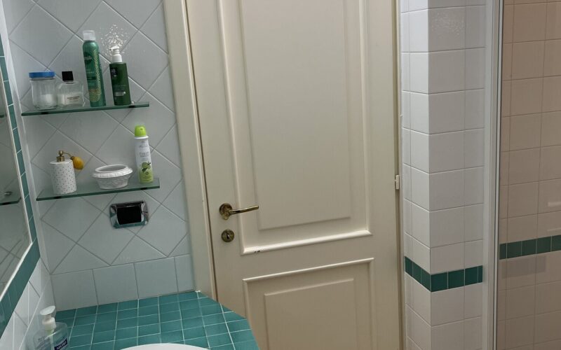 villa rogio bathroom